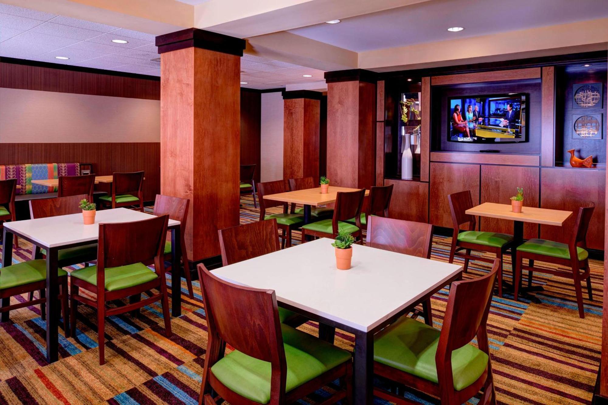 Fairfield Inn And Suites New Buffalo Esterno foto